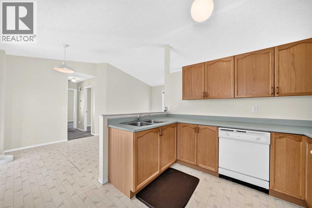 23 San Diego Manor NE