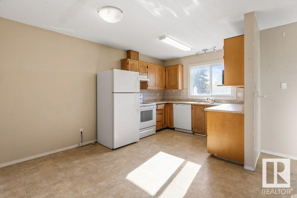 1088 LAKEWOOD RD N NW