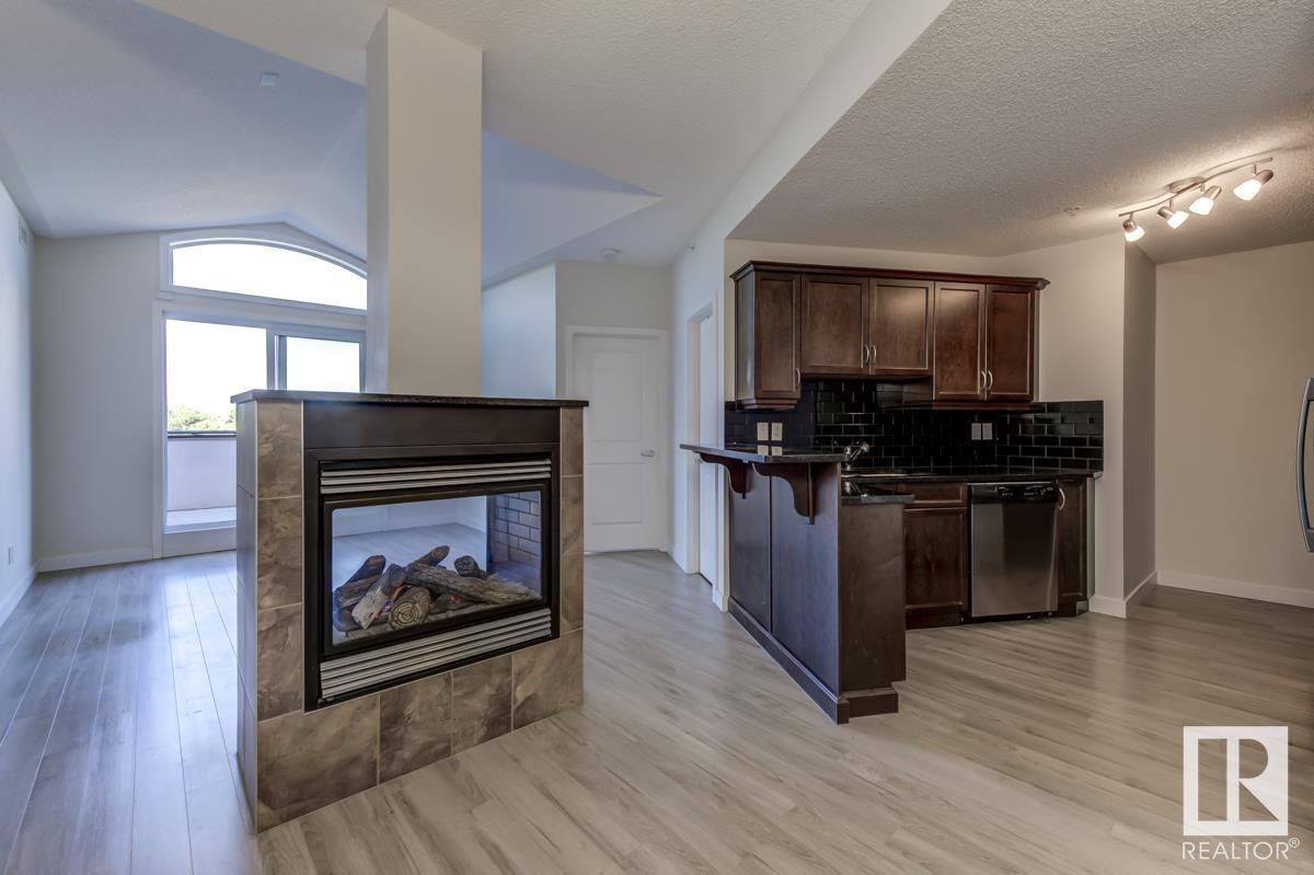 #401 7907 109 ST NW