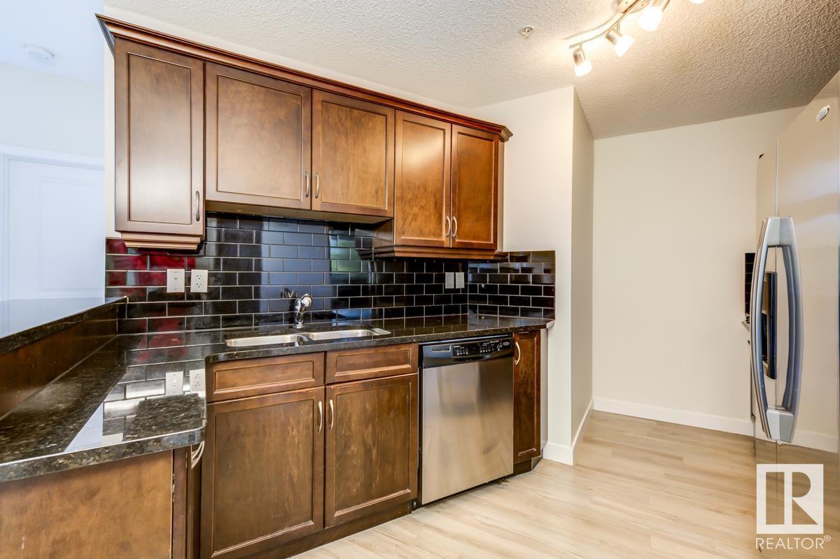 #401 7907 109 ST NW