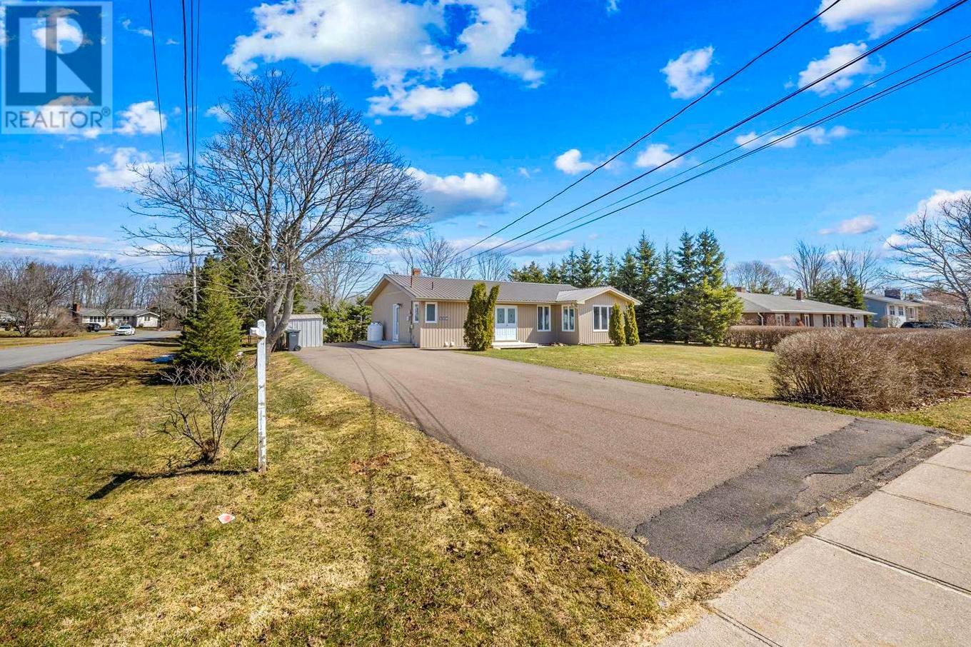 118 Maple Avenue