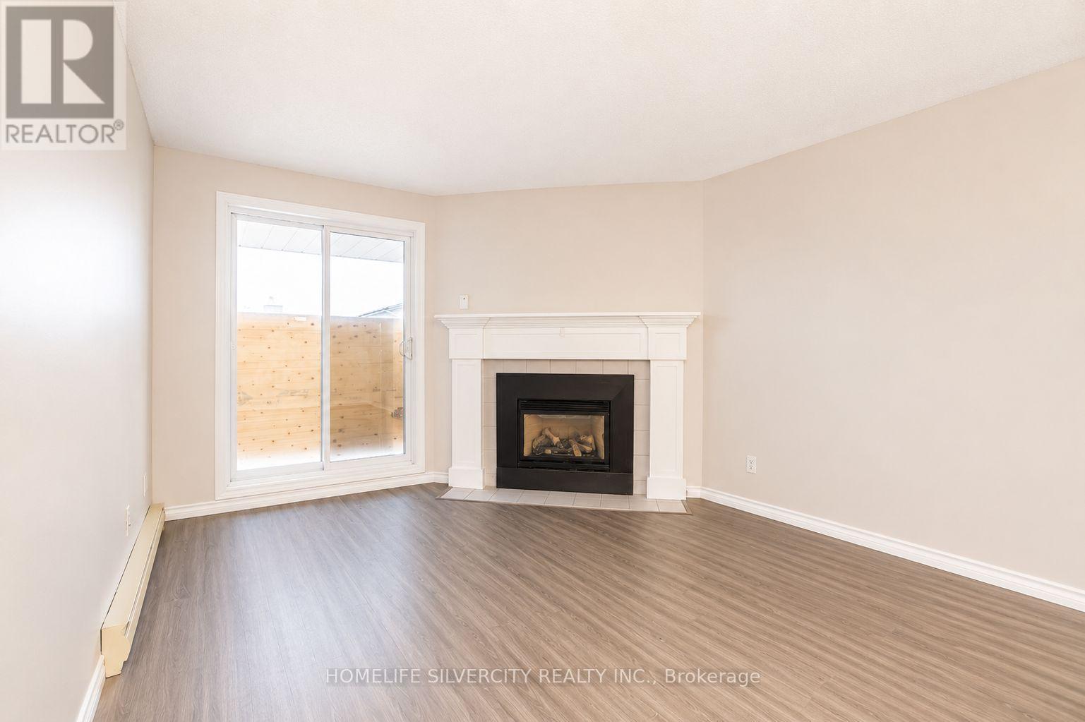 303 - 733 DEVERON CRESCENT