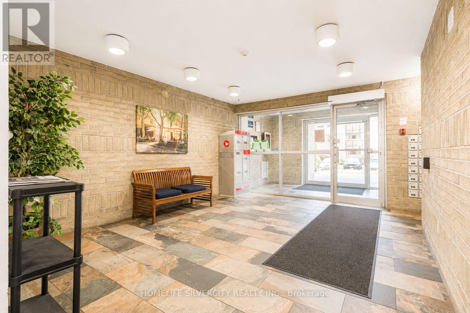 303 - 733 DEVERON CRESCENT