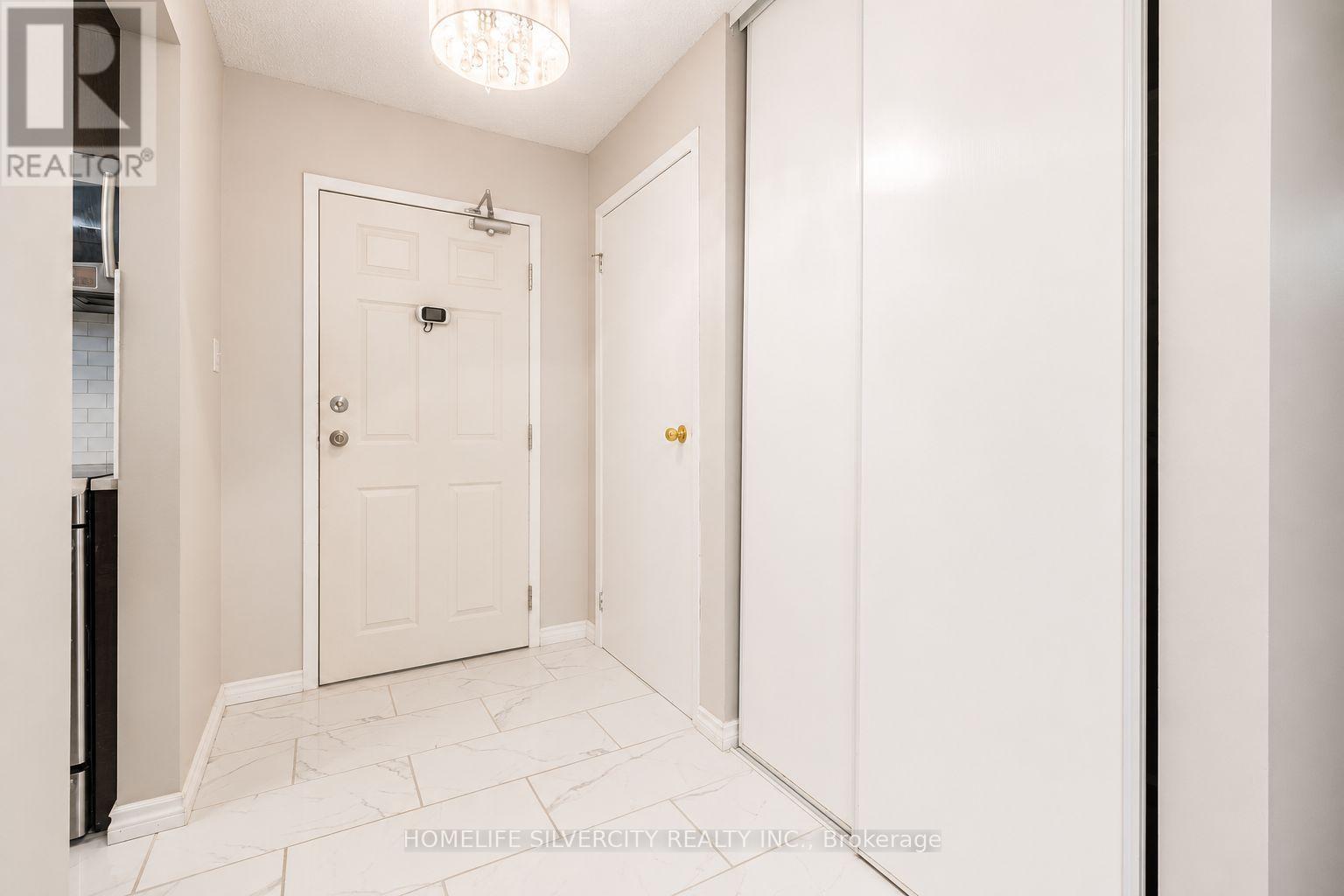 303 - 733 DEVERON CRESCENT