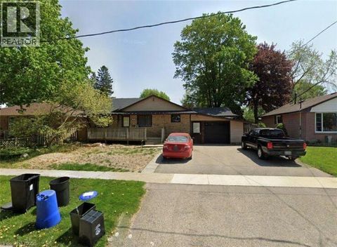 986 HEATHER STREET Street Woodstock ON N4S4W5