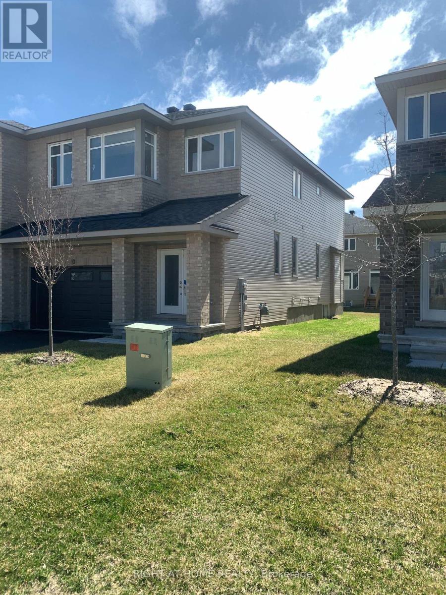 10 WYLIE WAY