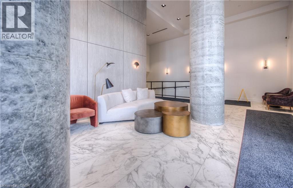 15 WELLINGTON Street S Unit# 1704