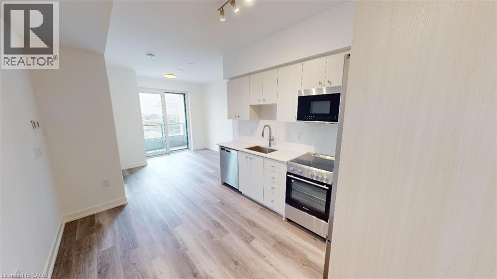 15 WELLINGTON Street S Unit# 1704