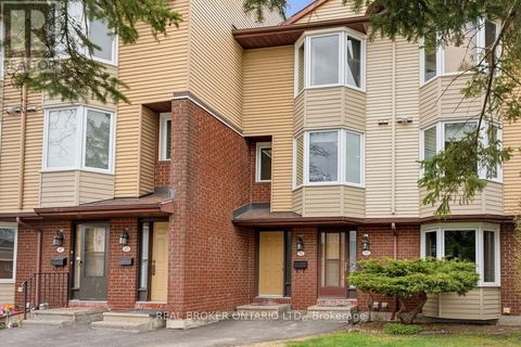 51 HAXBY PRIVATE Ottawa ON K1T3B7