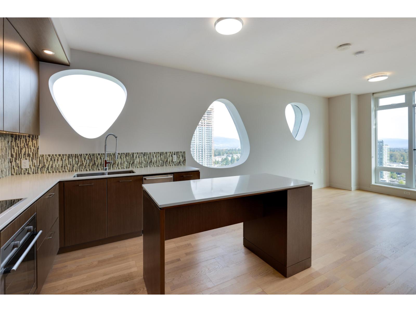 3301 13495 CENTRAL AVENUE