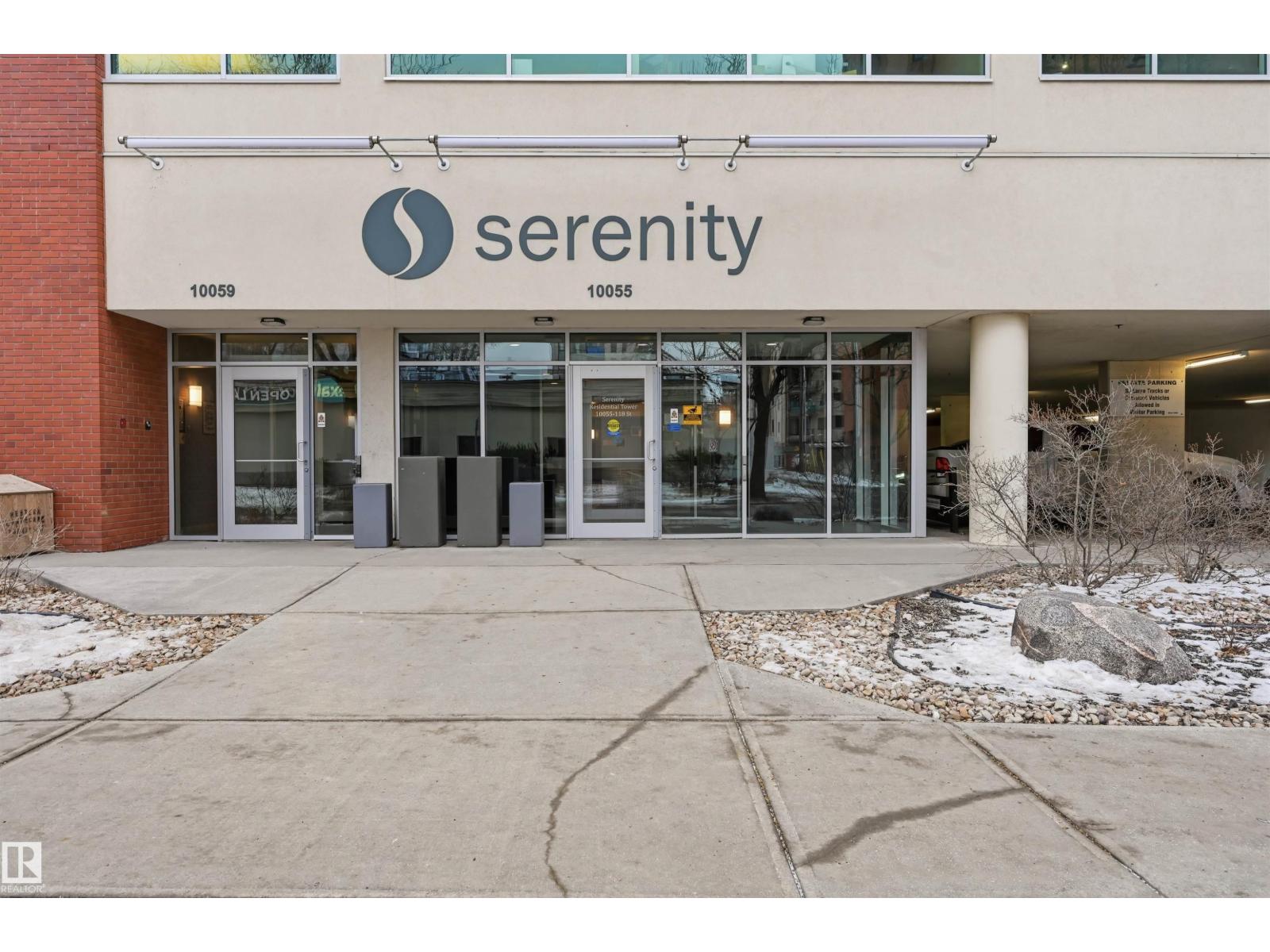 #805 10055 118 ST NW