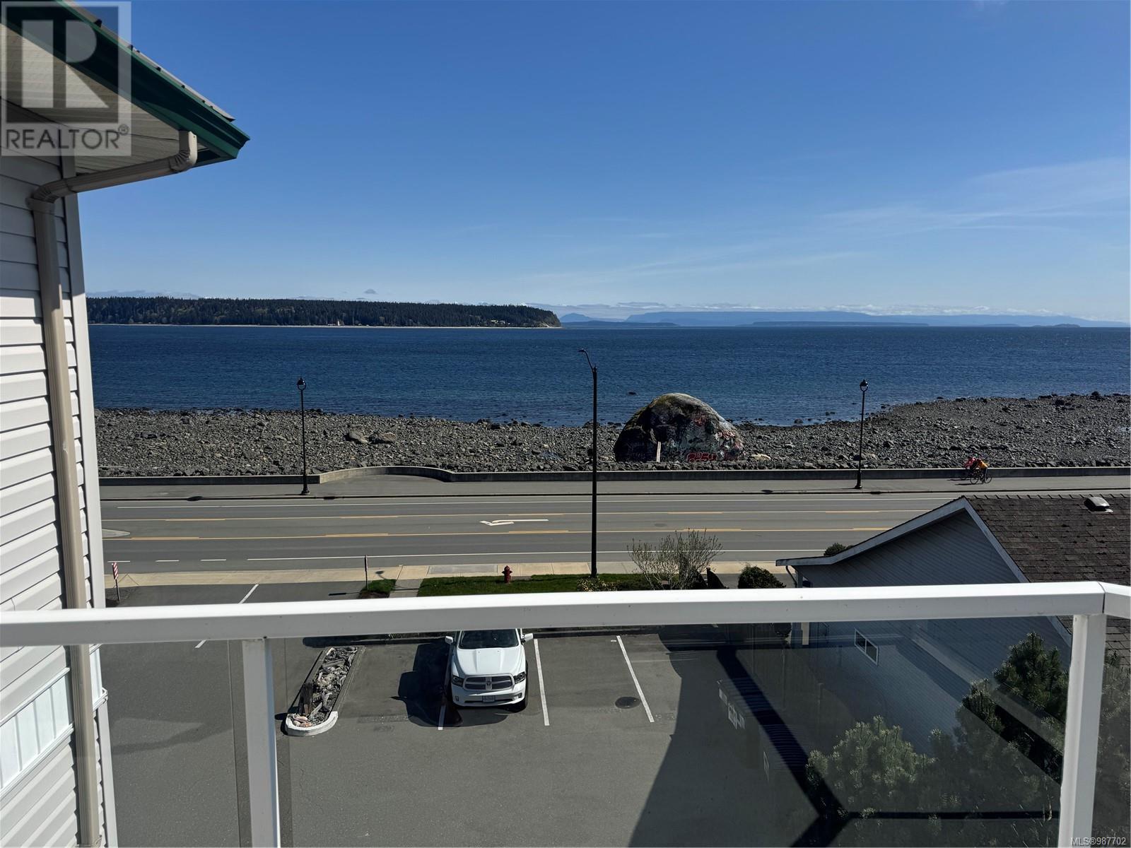 301 1216 Island Hwy S
