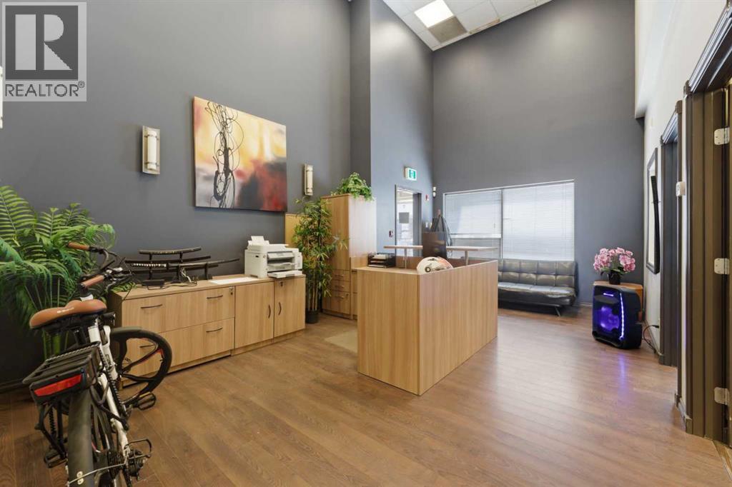 7, 10 Wrangler Place SE