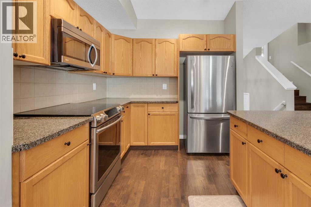 24 Evansbrooke Point NW