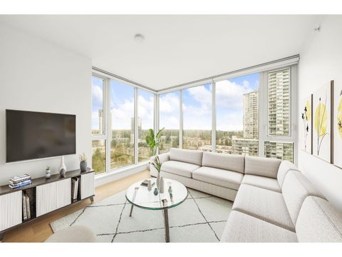 2102 13438 CENTRAL AVENUE Surrey BC V3T0N2