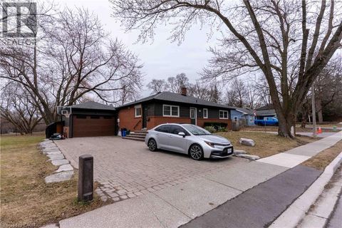 292 WOODWARD Avenue Milton ON L9T1V2