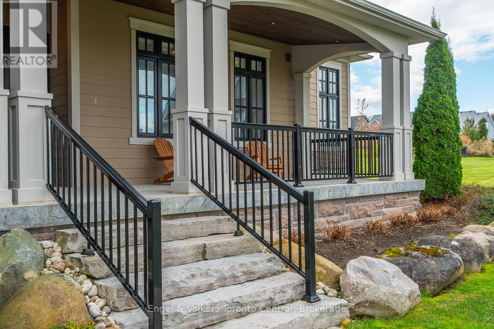 280 SUNSET BOULEVARD