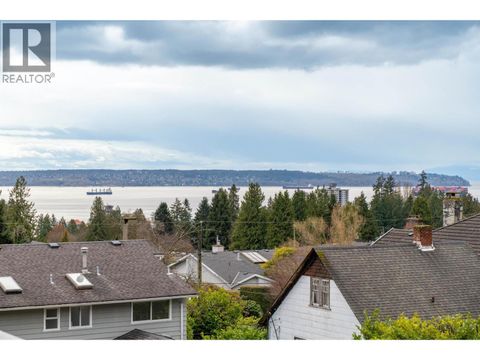 1410 MATHERS AVENUE West Vancouver BC V7T2G7