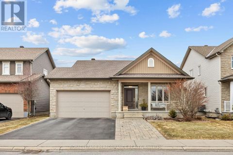 15 YORK CROSSING CROSSING Russell ON K4R0C4