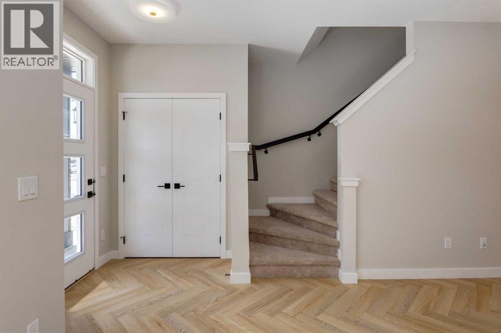 7110 Rangeview Avenue SE