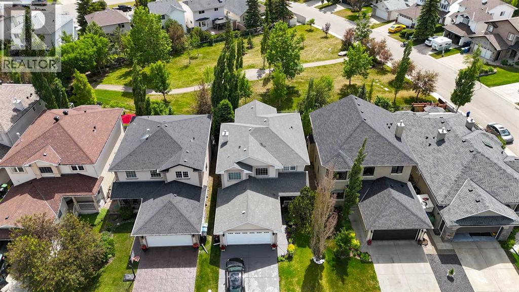 148 Scenic View Close NW