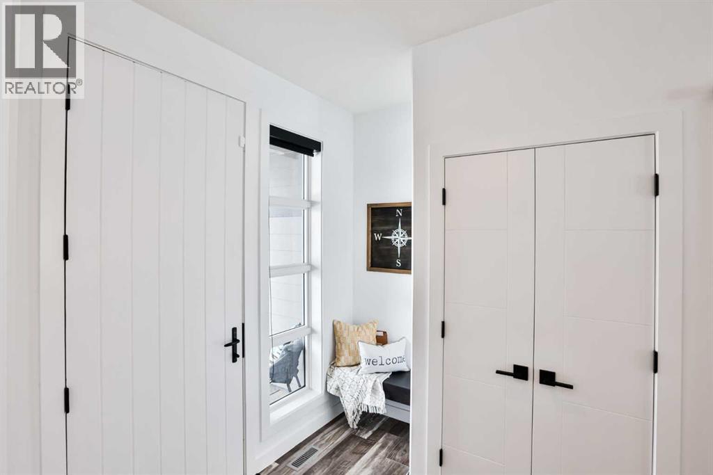 218 Stonecrest Bay W