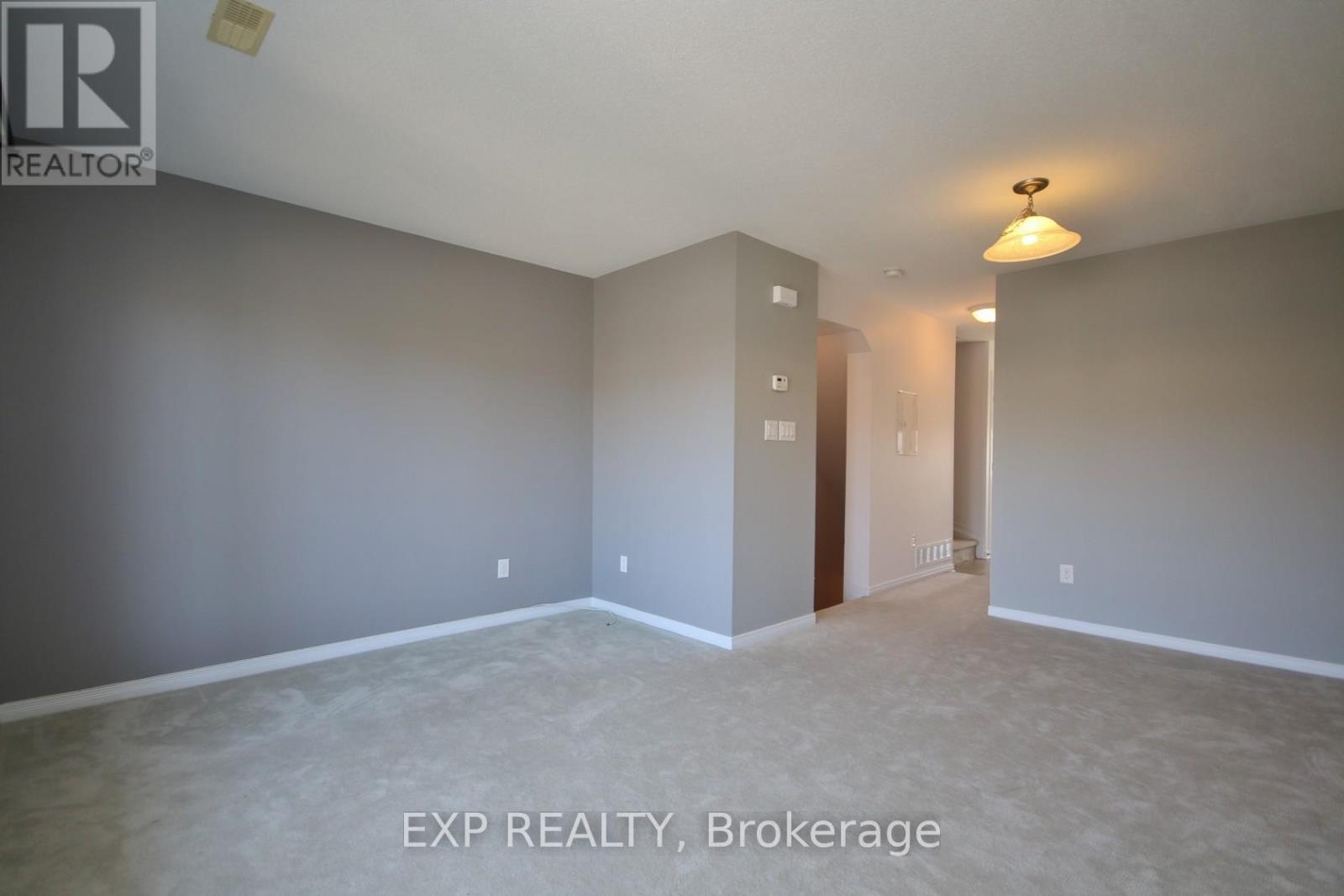 57 - 162 URBANCREST PRIVATE