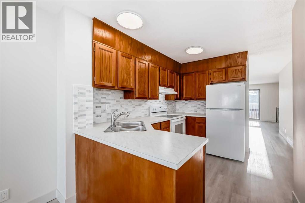 173 Castlebrook Way NE