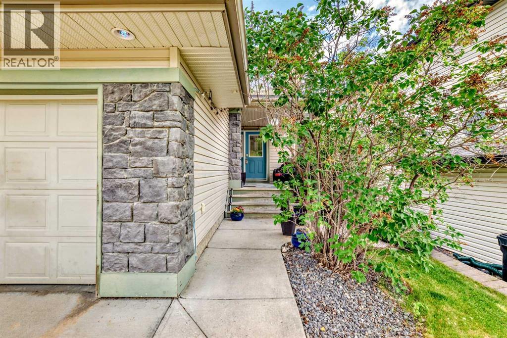 73 Crestmont Drive SW