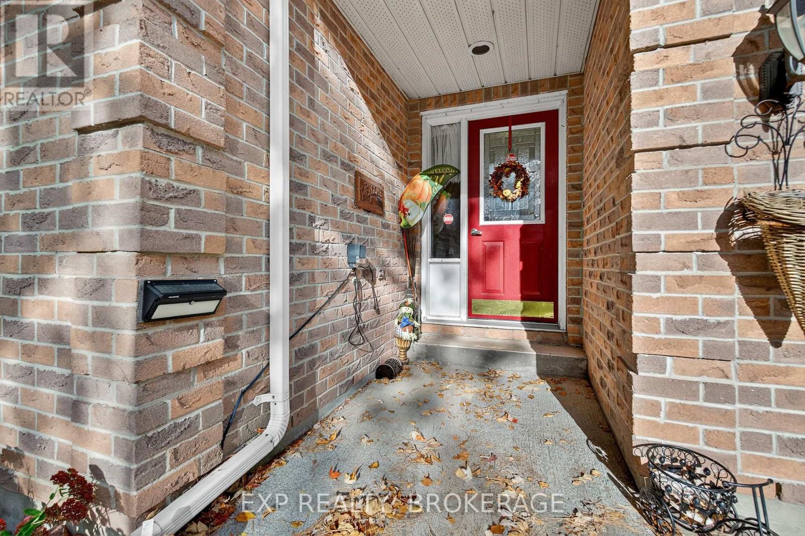 63 SOUTHWOOD CRESCENT