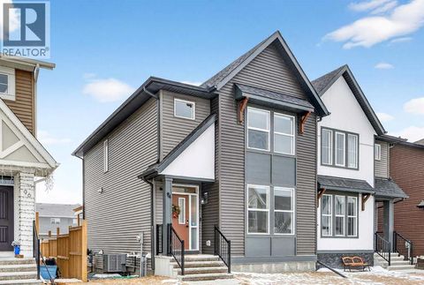 94 Wolf Gate NW Okotoks AB T1S5T9