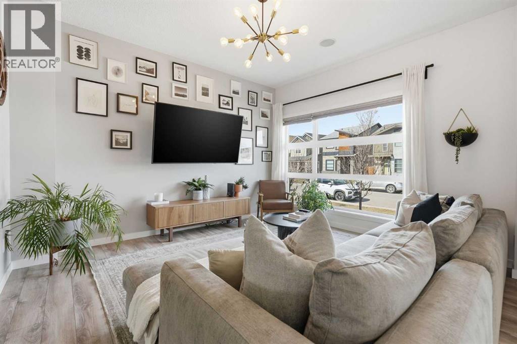 45 Copperpond Avenue SE