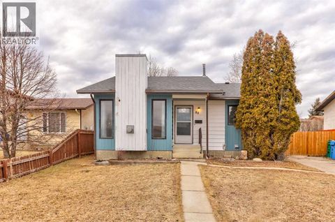 88 Cayuga Crescent W Lethbridge AB T1K5H5