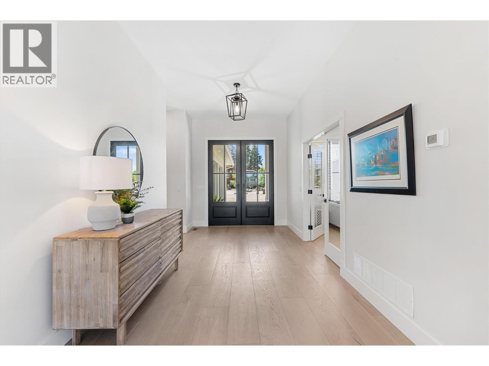 1180 Mission Ridge Road