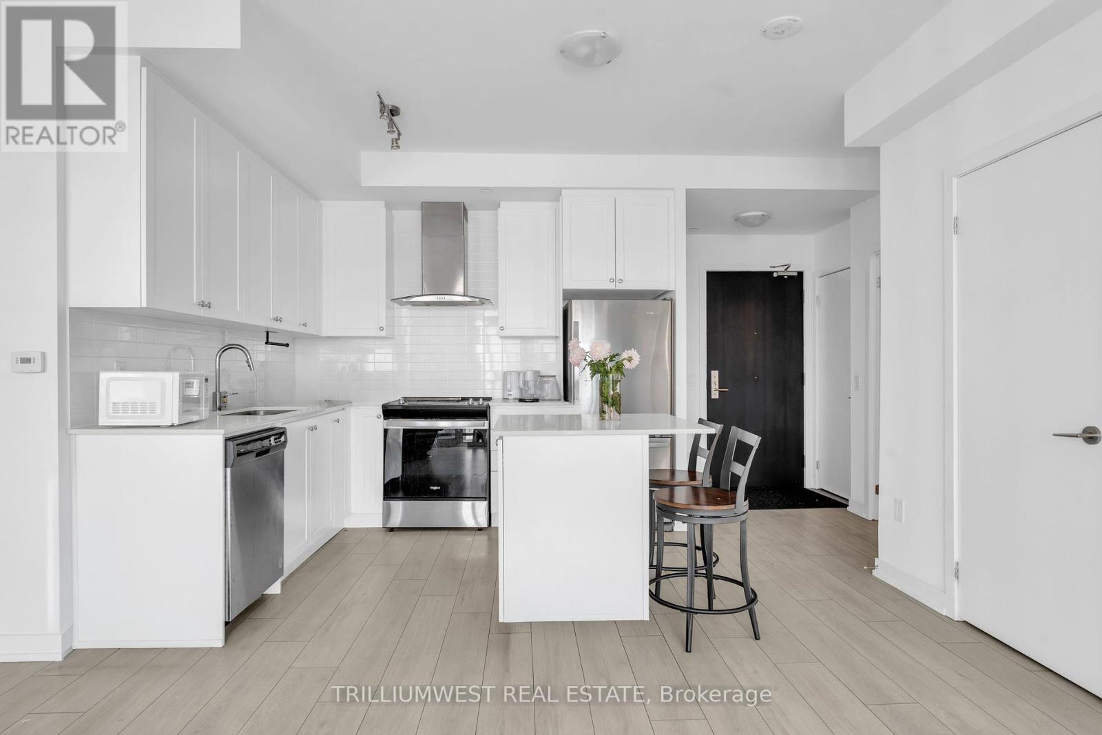 1210 - 55 DUKE STREET W