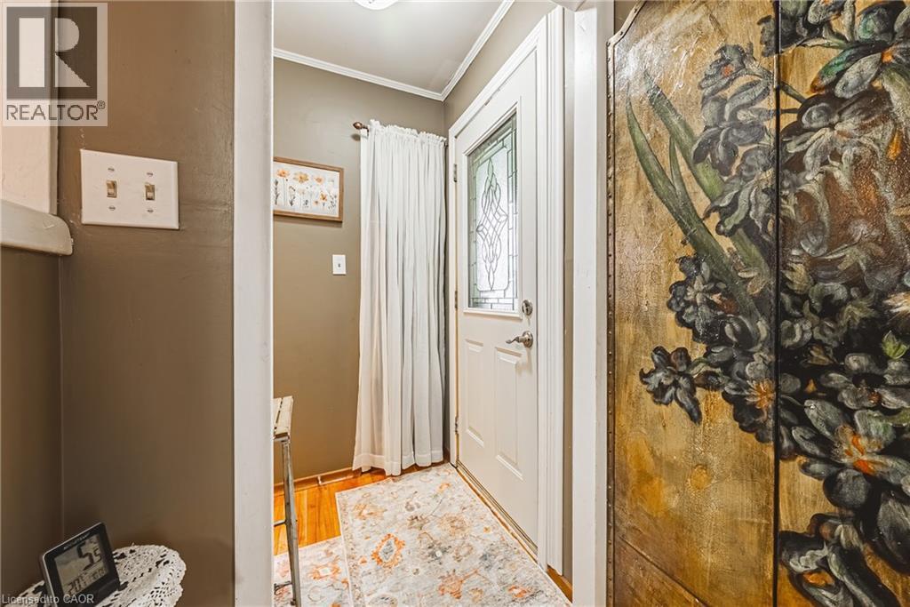 227 SCHLUETER Street