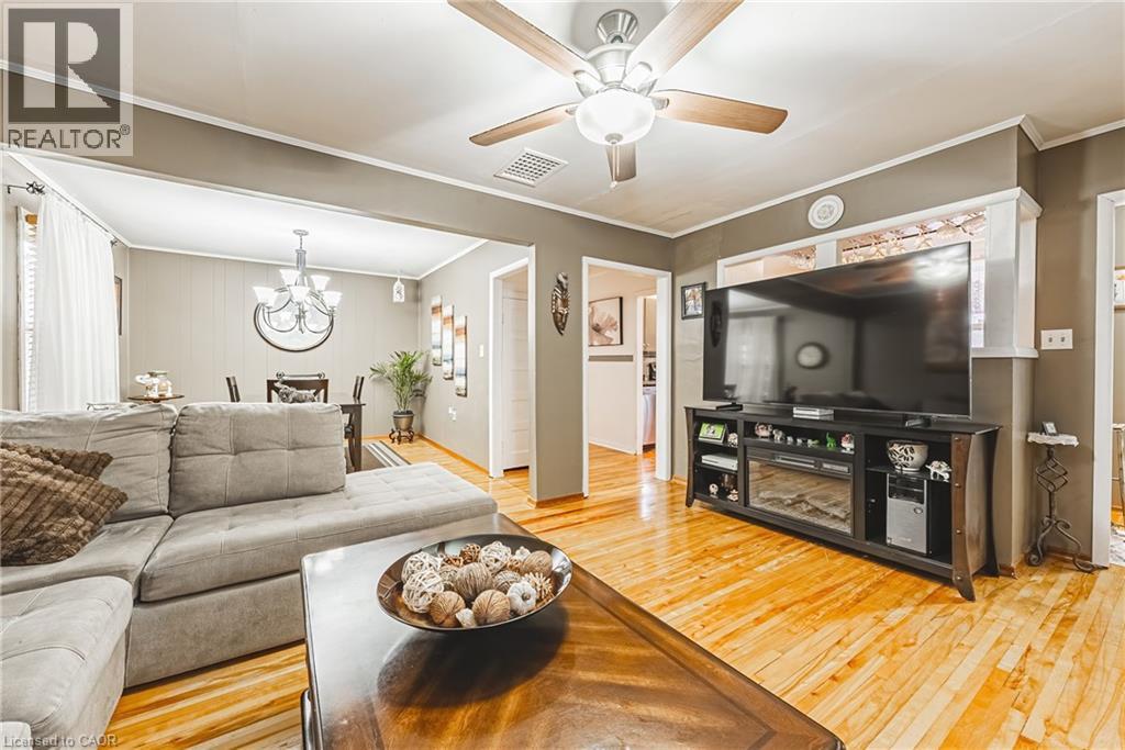 227 SCHLUETER Street