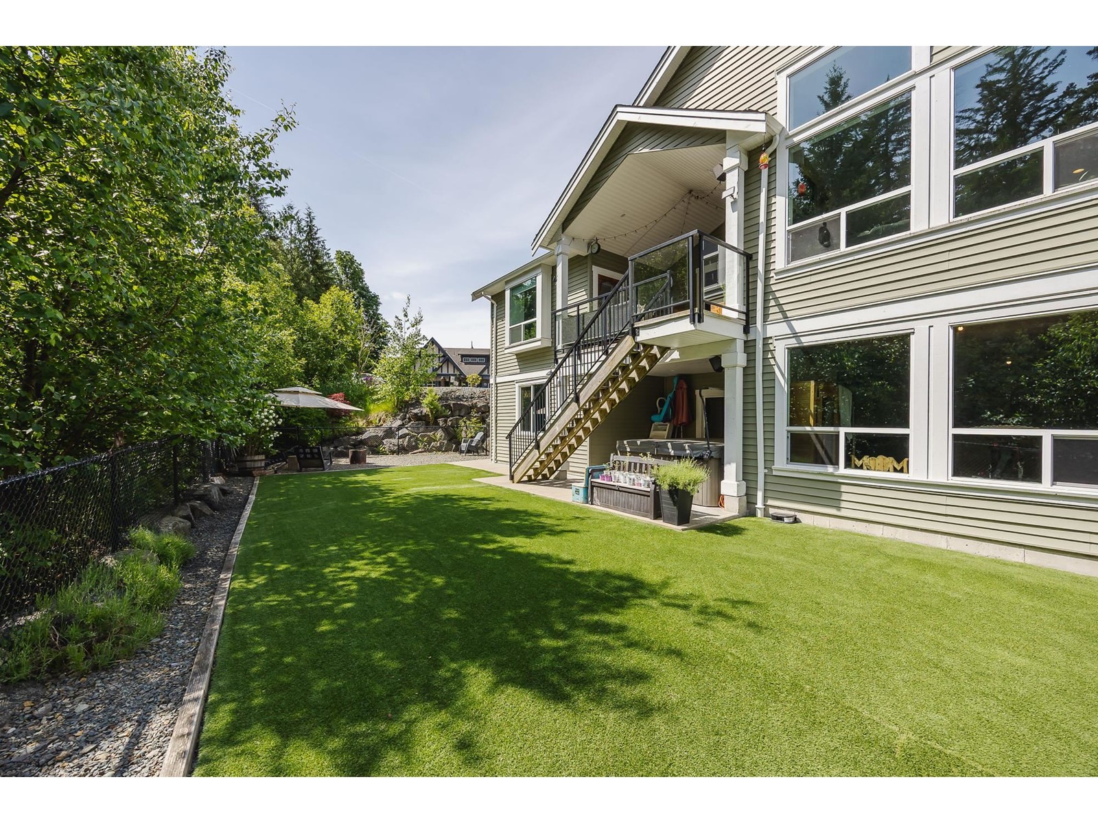 10 1911 WOODSIDE BOULEVARD|Mt Woodside
