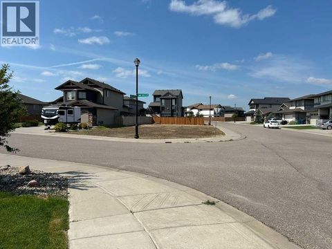 14 Canyon Estates Lane W Lethbridge AB T1K5W7