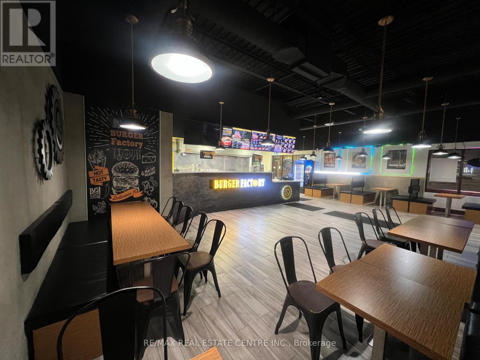 13 - 485 SILVERCREEK PARKWAY N