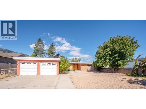 102 Derenzy Place Penticton BC V2A8W7