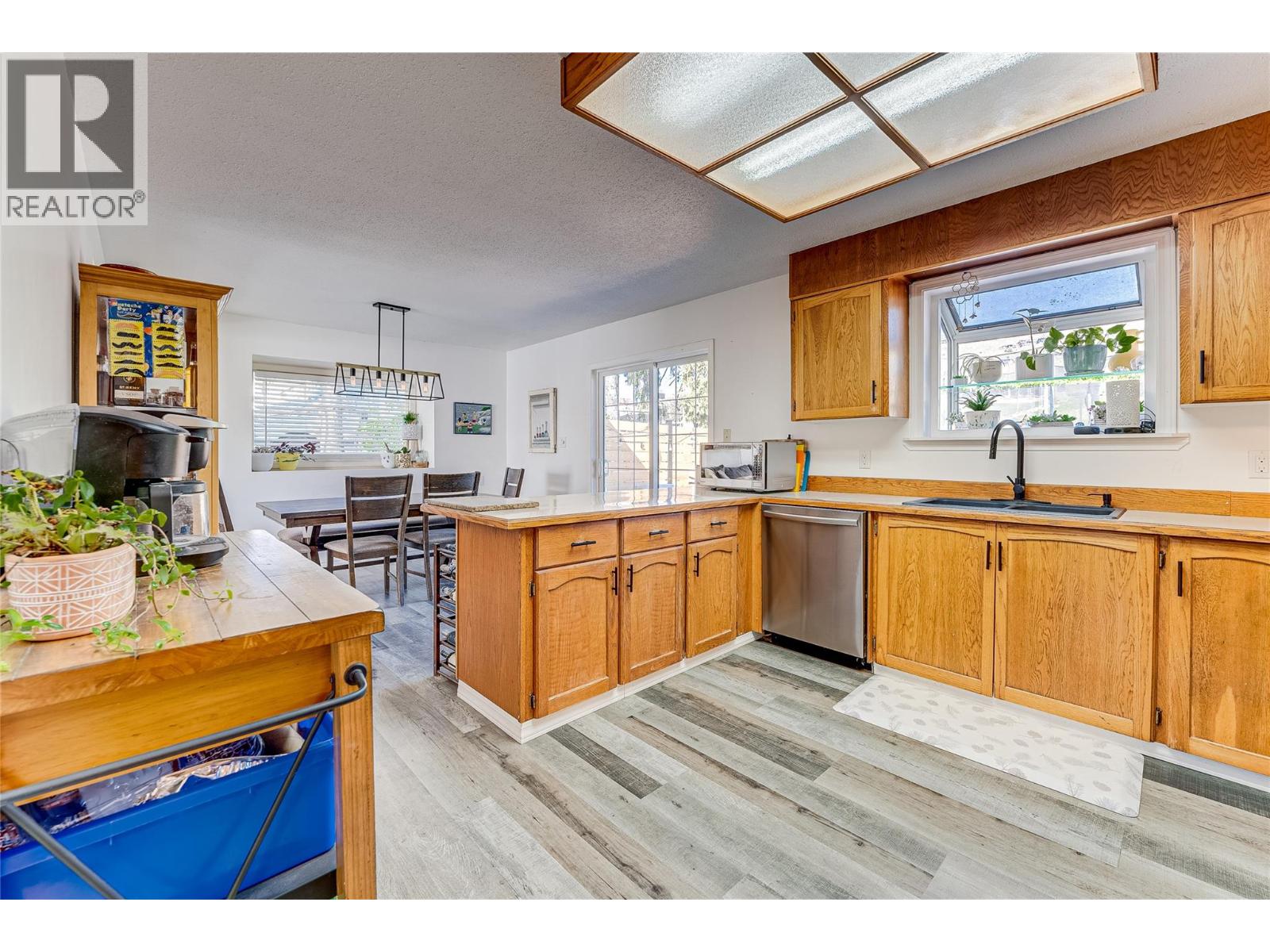 6689 Cameo Drive