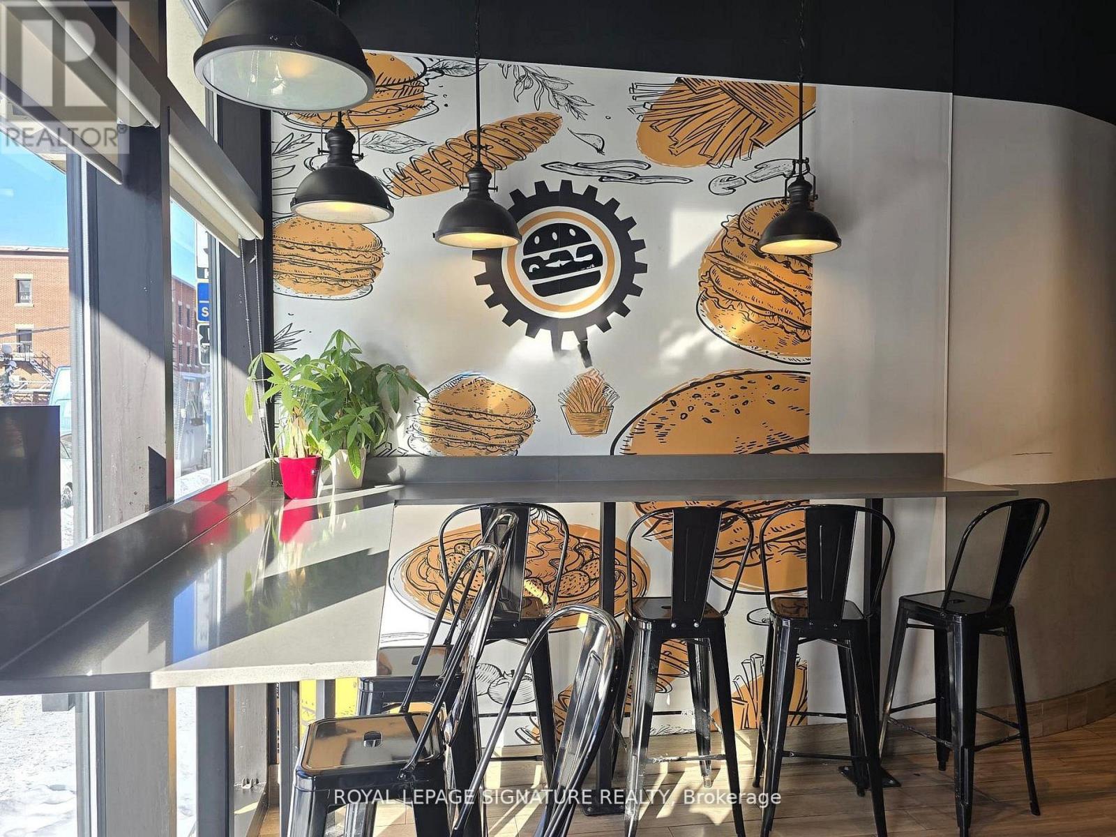 101 - 293 DALHOUSIE STREET