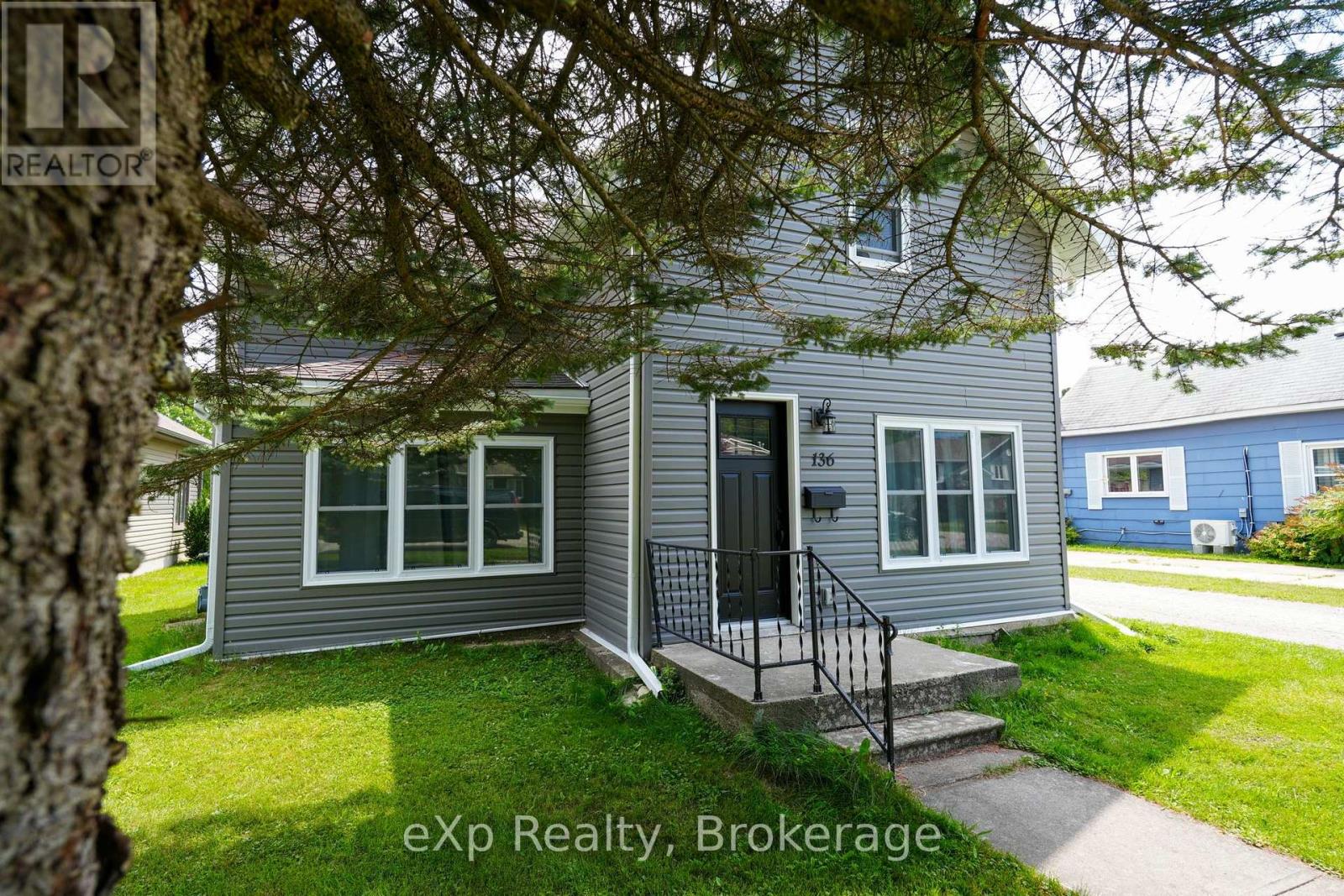 136 BREADALBANE STREET S
