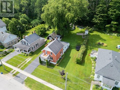 25 EDWIN STREET W Meaford ON N4L1E4