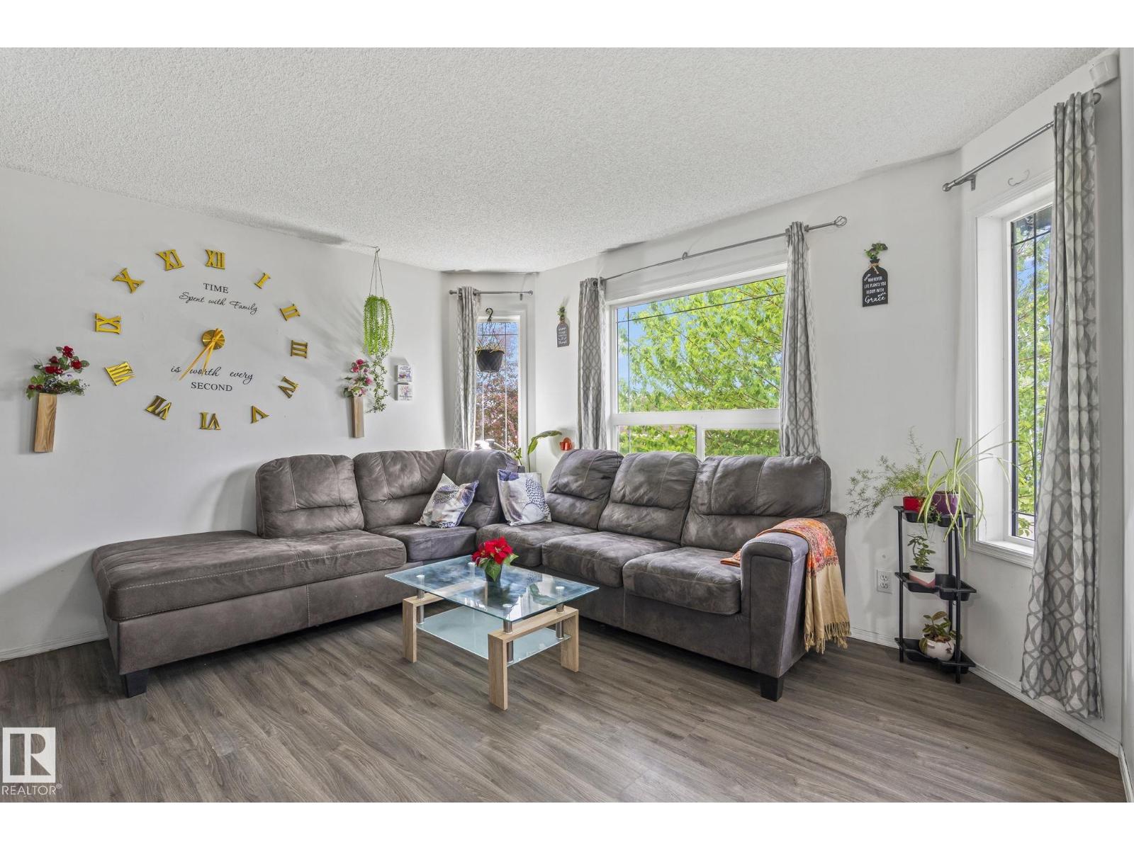 128 BROOKVIEW WY