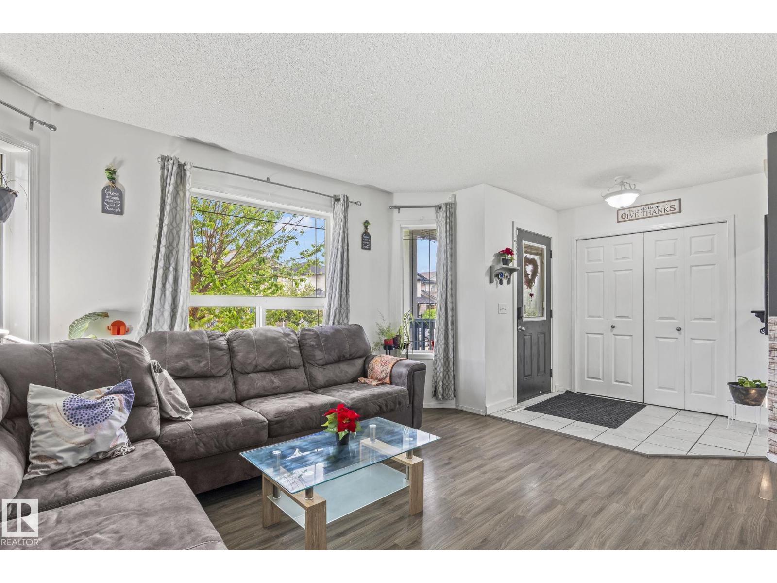 128 BROOKVIEW WY