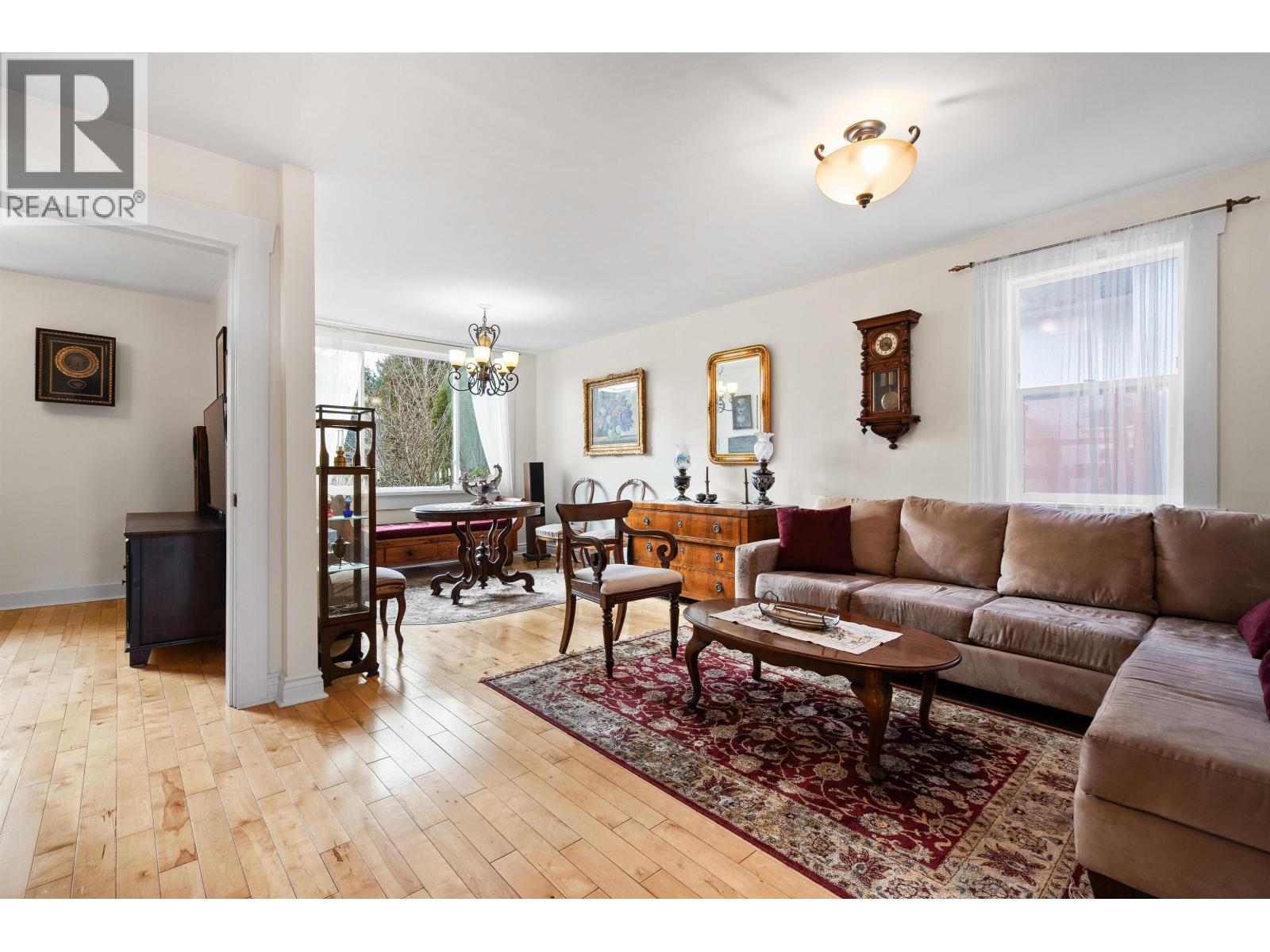 1829 1831 W 2ND AVENUE