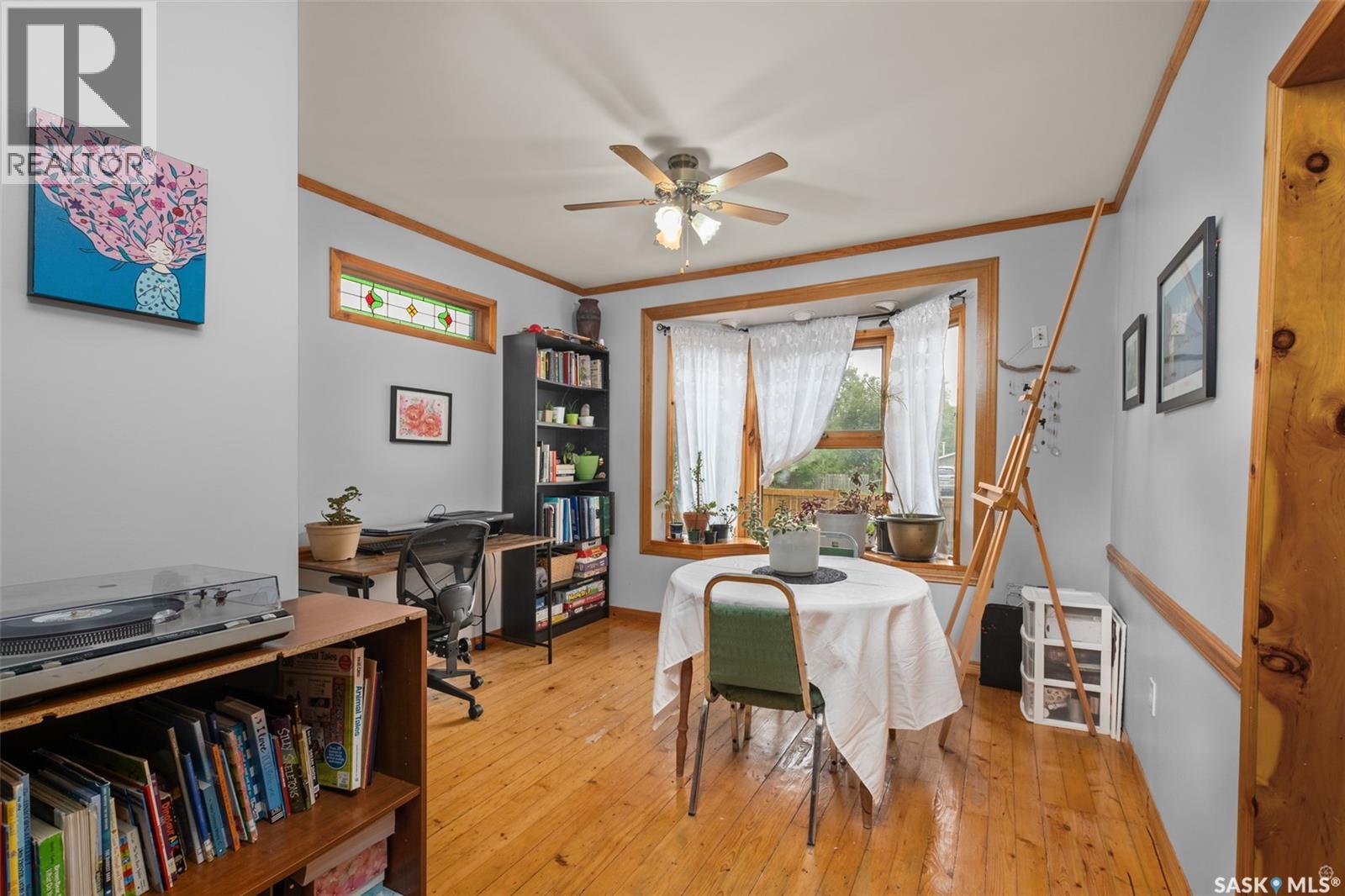 546 7th STREET E