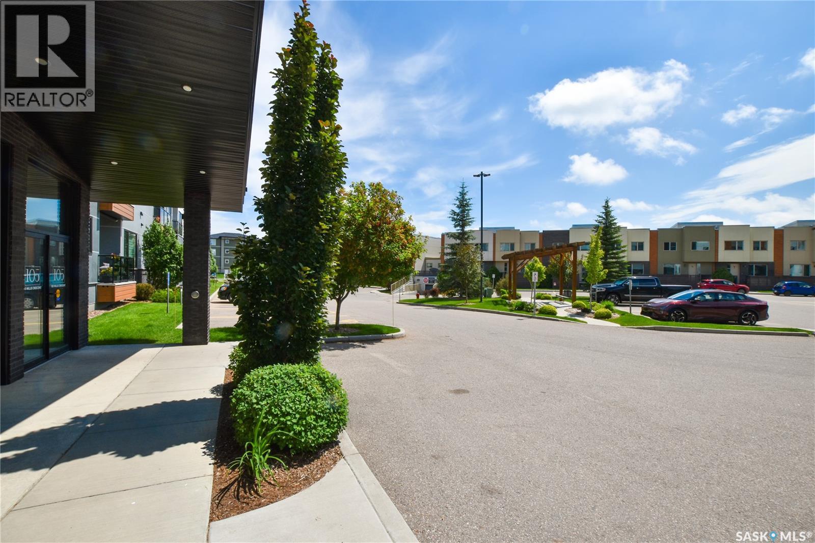 101 105 Willis CRESCENT